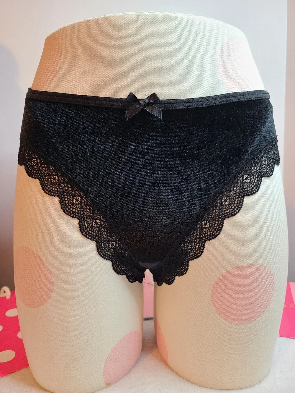 Retired VS Very Sexy Soft Velvet Lace Strappy Cut-out Thong Panty Size M